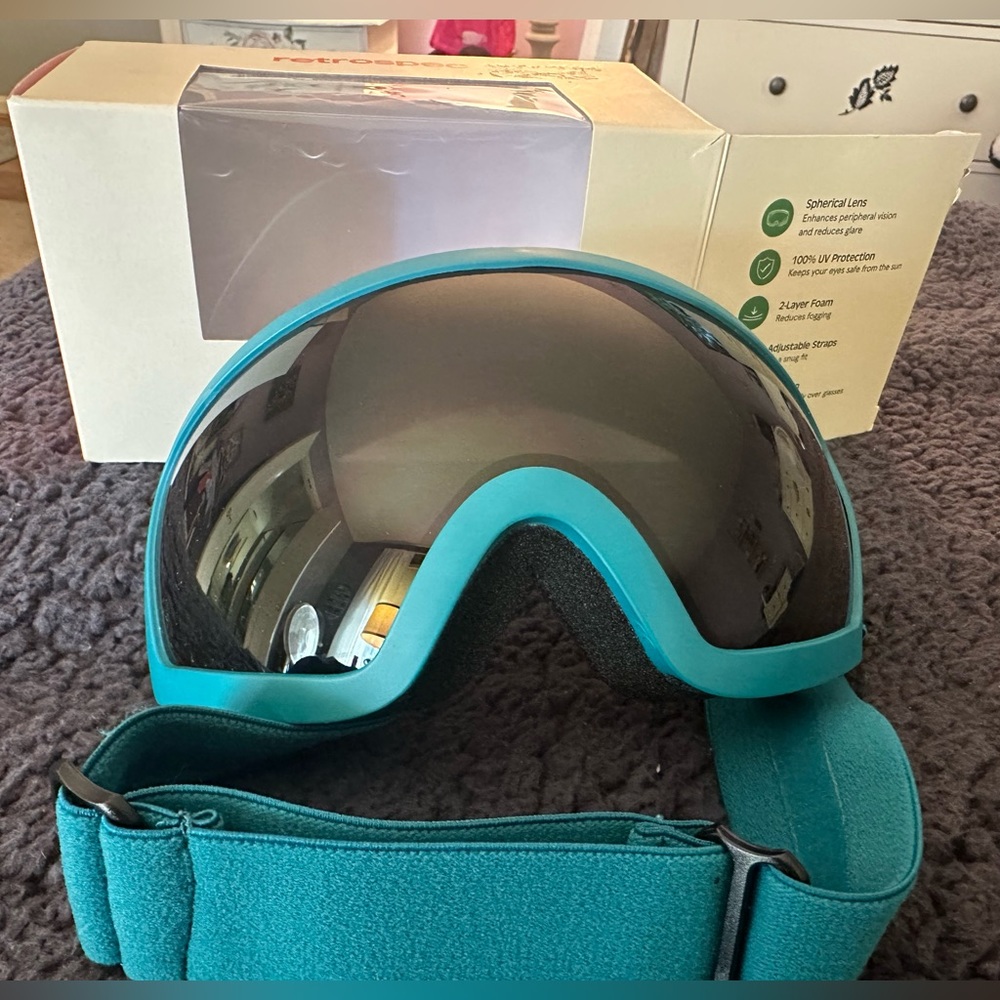 New Traverse Snow Goggles